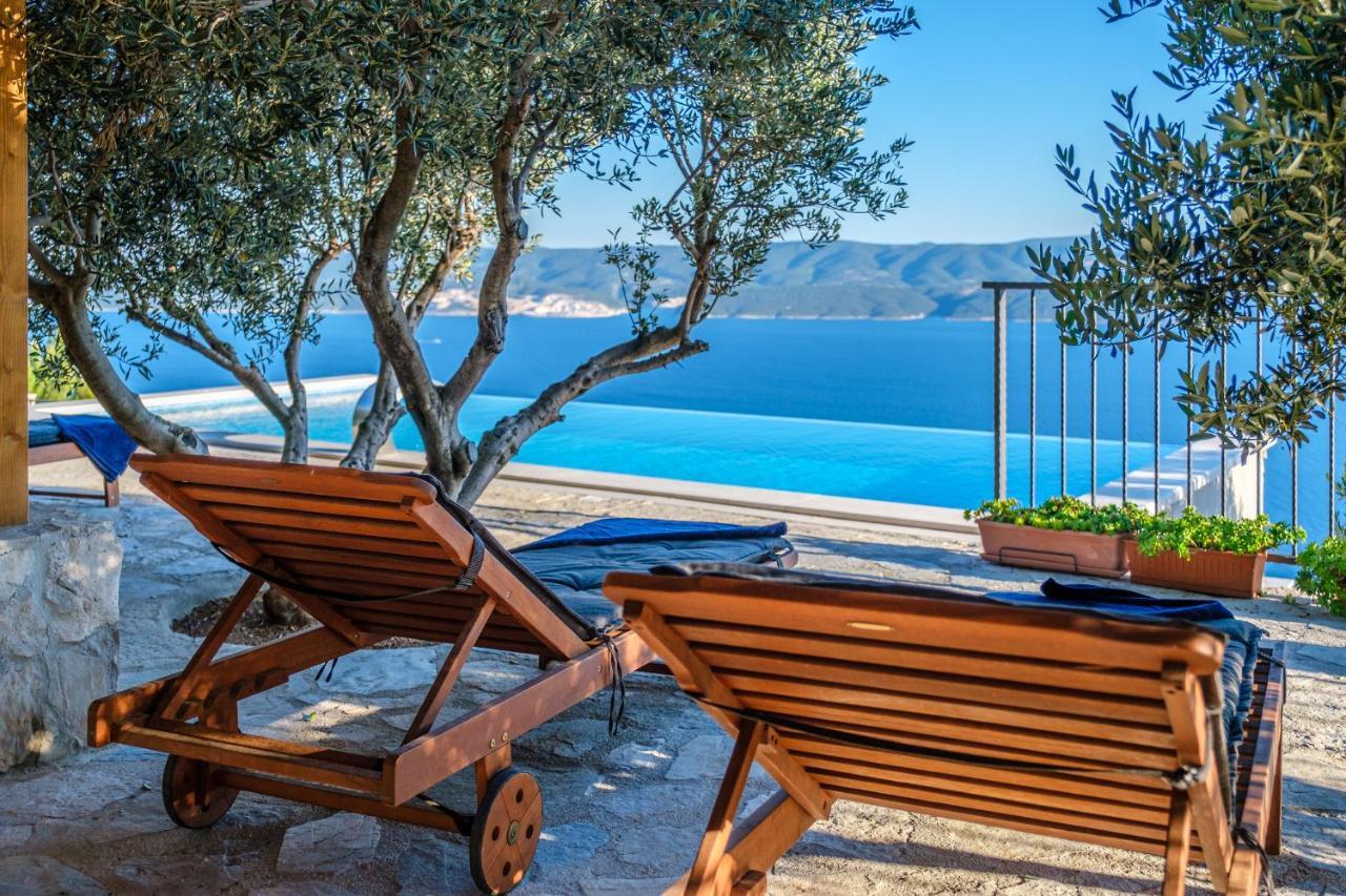 Villa Secluded Paradise 오미스 외부 사진