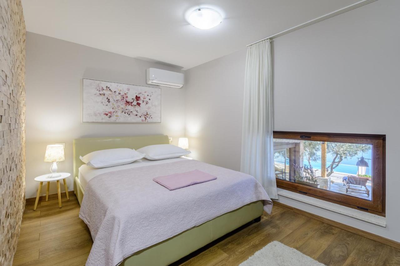 Villa Secluded Paradise 오미스 외부 사진