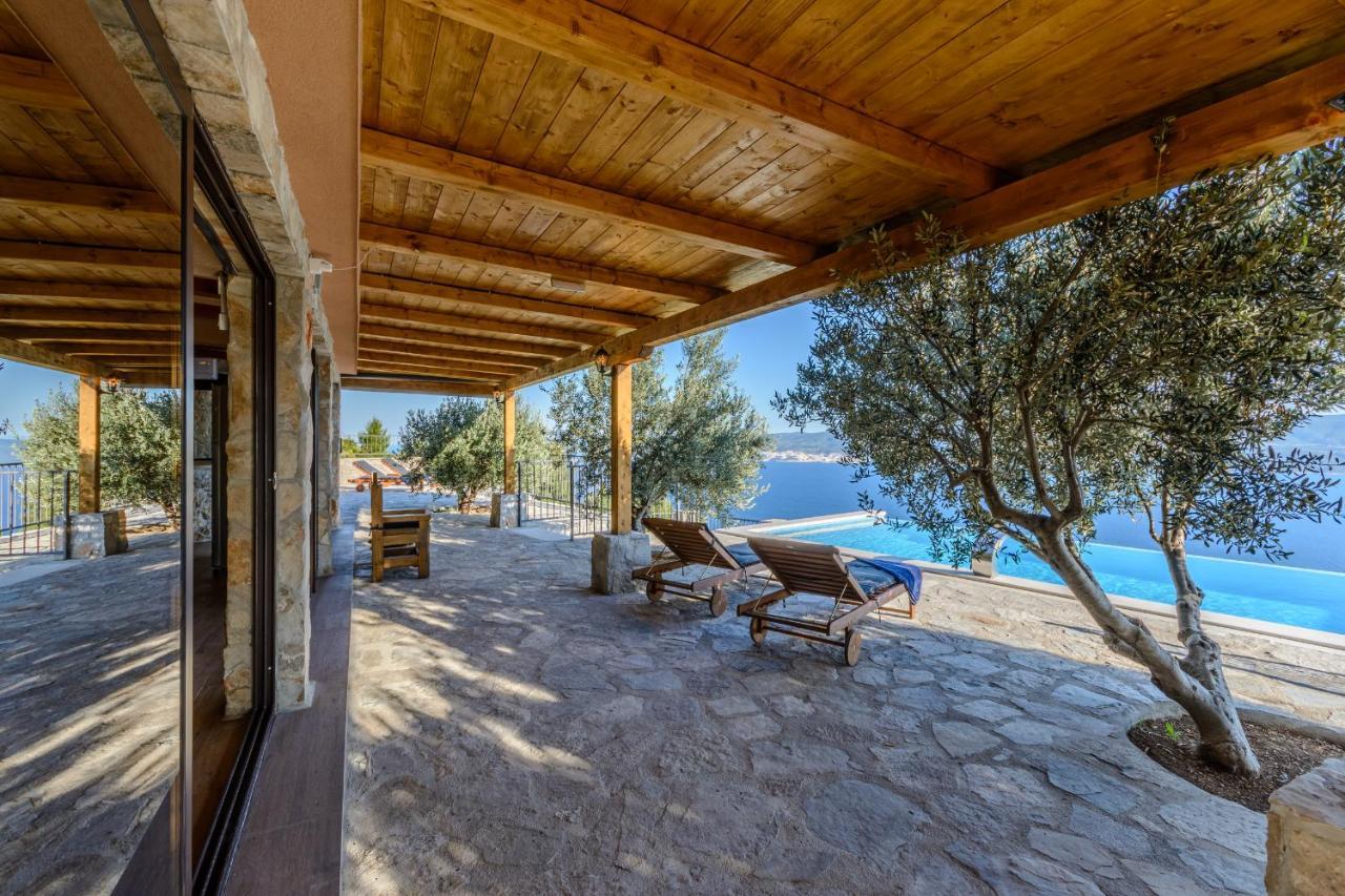 Villa Secluded Paradise 오미스 외부 사진