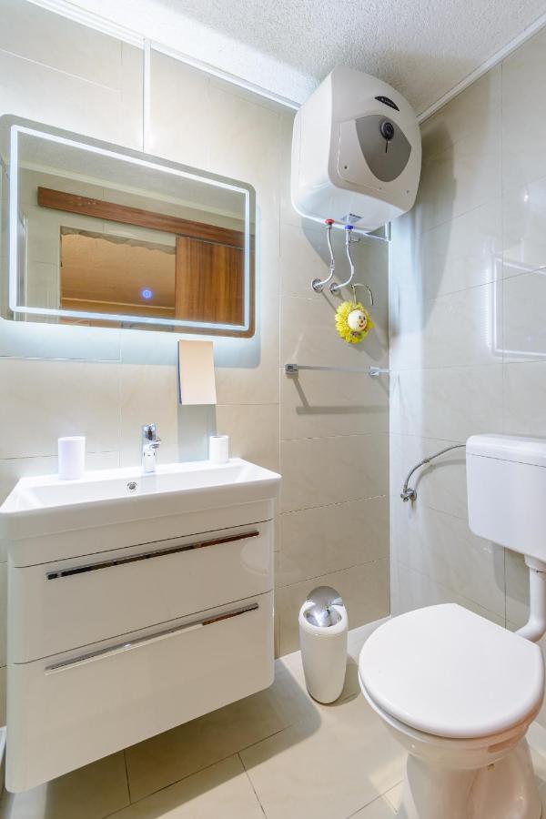 Villa Secluded Paradise 오미스 외부 사진