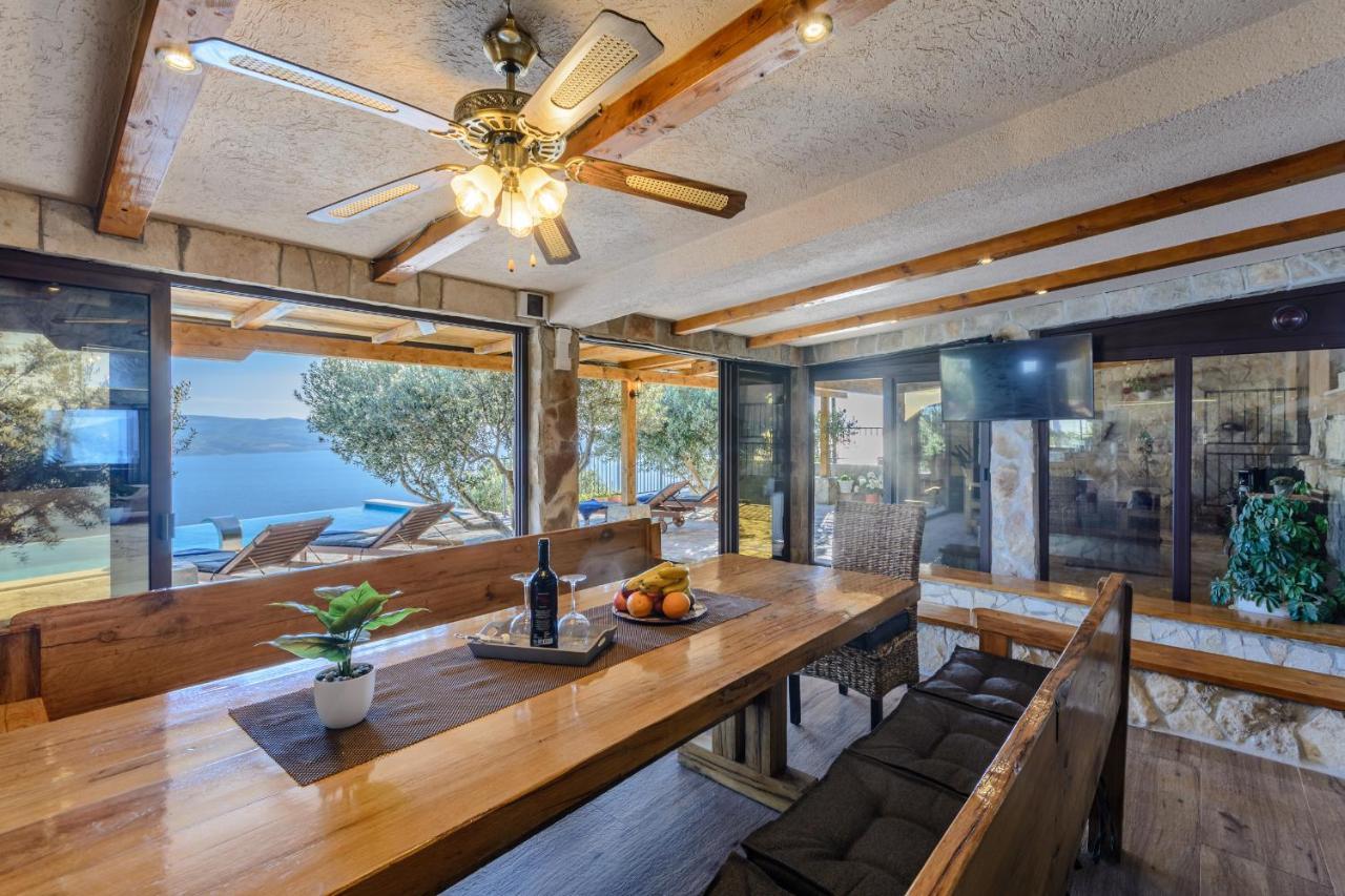 Villa Secluded Paradise 오미스 외부 사진