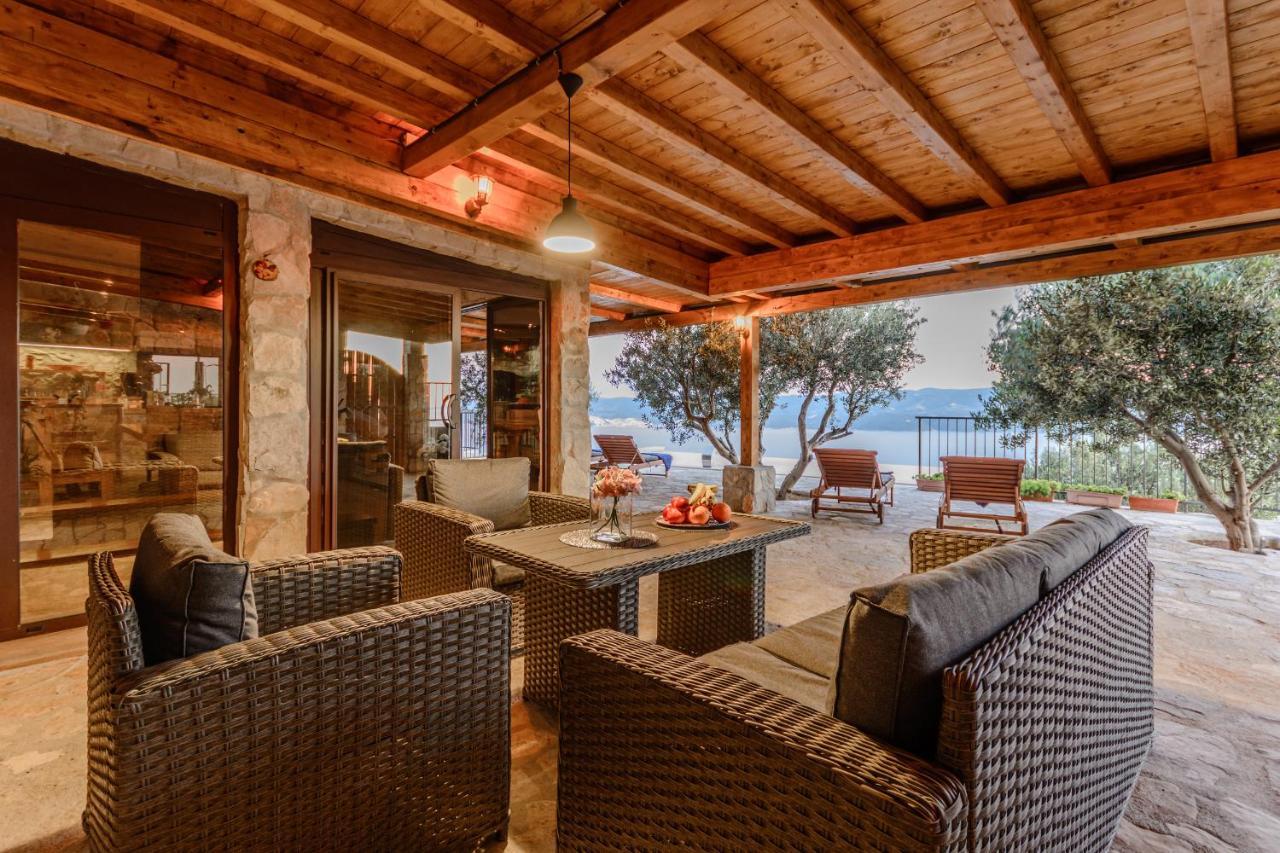Villa Secluded Paradise 오미스 외부 사진
